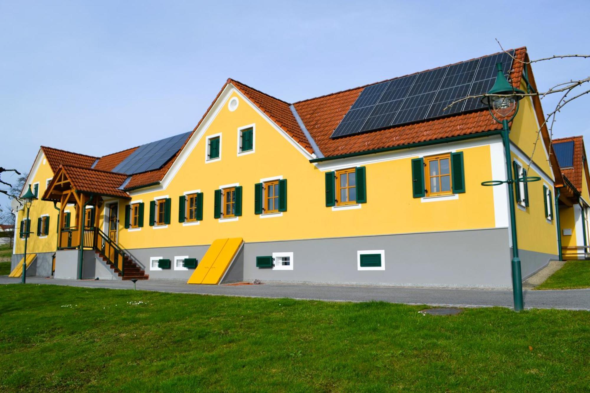 Apartment Weitblick Bad Waltersdorf Bagian luar foto