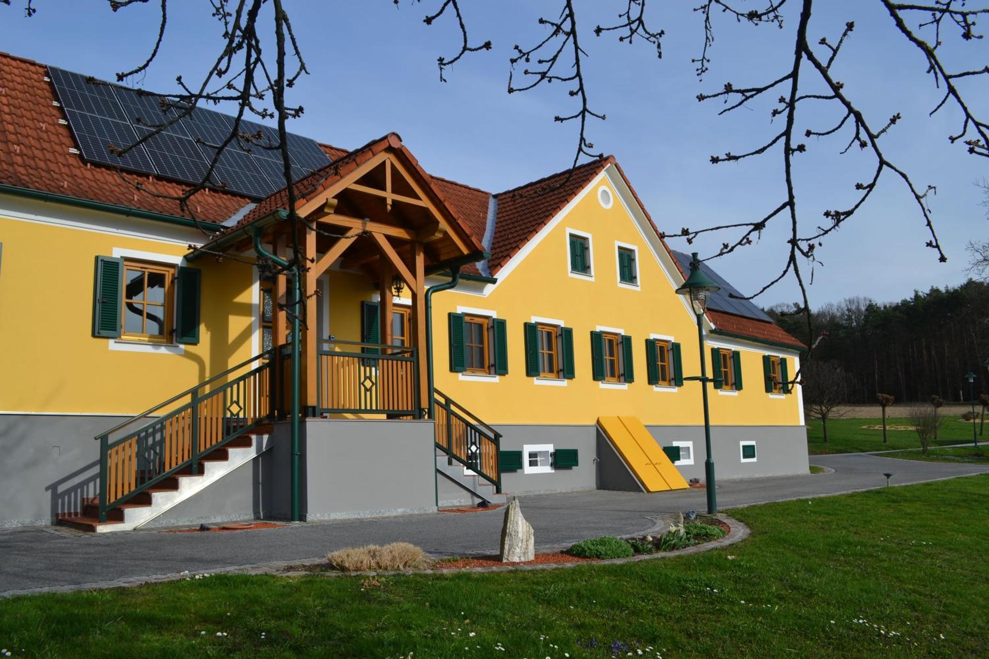 Apartment Weitblick Bad Waltersdorf Bagian luar foto